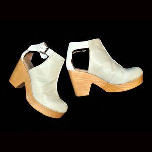 Free People Amber Orchard Clog, Dove Gray, White, Better Than New!
